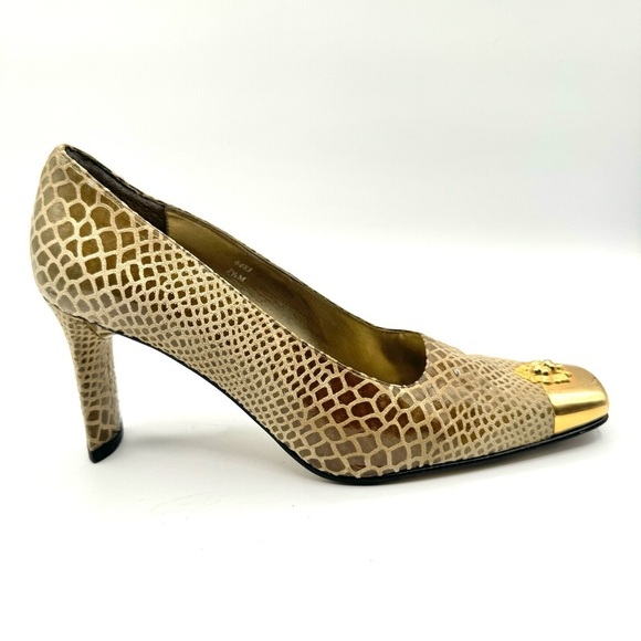 VINTAGE RAQUEL’S ANIMAL PRINT GREEN LEATHER HEEL SQUARE TOE GOLD MEDUSA HEAD 7.5 - Picture 1 of 14